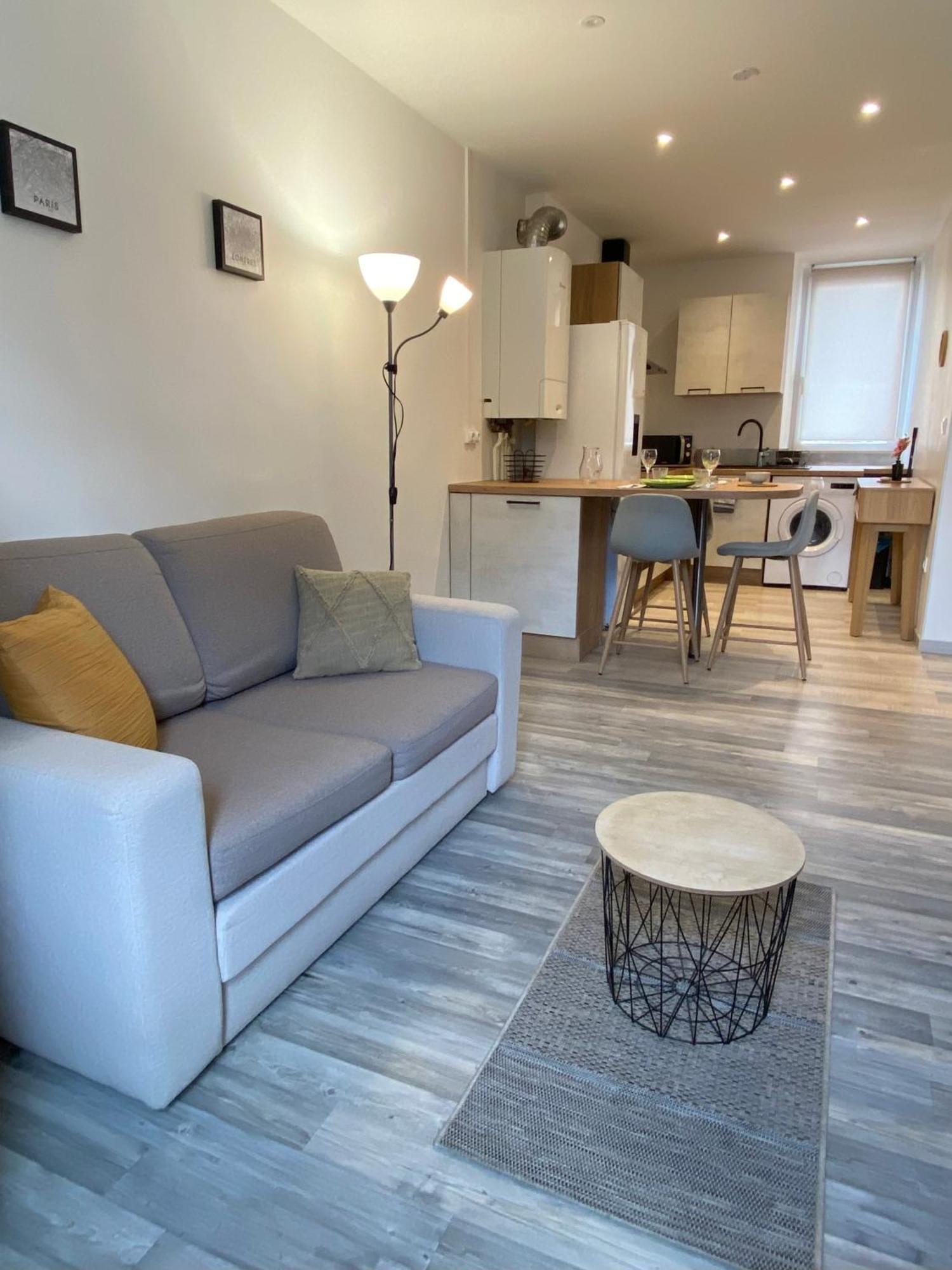 Appart' rénové 2022 avec goût, proche commodités Chambéry Exterior foto